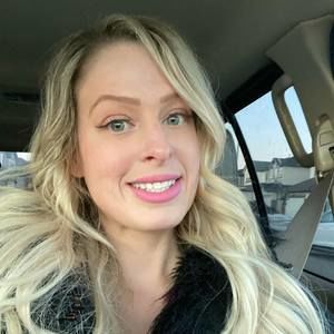 Meet your Posher, Desiree